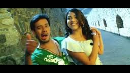 Yarum Ennidam Sollatha Vaarthai Song Lyrics