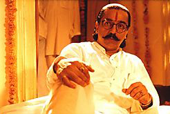 Pollatha Madhana Paanam Song Lyrics