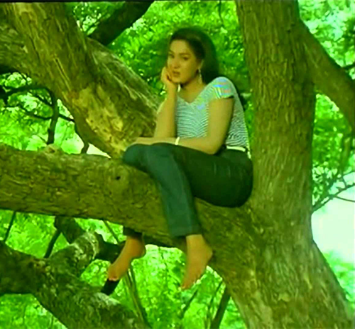 Oororama Aathupakkam Song Lyrics