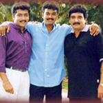 Vaanam Perusuthan Lyrics — Friends