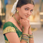 Kannamoochi Yenada Lyrics — Kandukondain Kandukondain