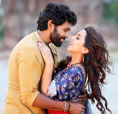 Izhutha Izhupukku Song Lyrics
