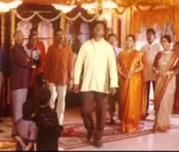 Kalakalakudhu Song Lyrics