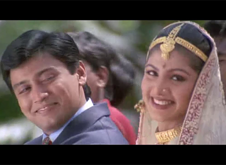 Kannai Parikkira Song Lyrics