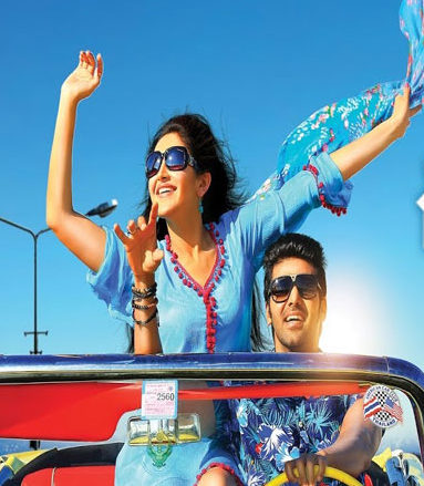 Hola Hola Song Lyrics