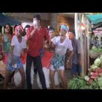 Palapalakkudhu Lyrics — Thullatha Manamum Thullum