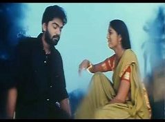 Yaaridamum Song Lyrics