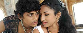 Poovin Manam Poovil Illai Song Lyrics
