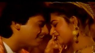 Aasai Idhayam Song Lyrics