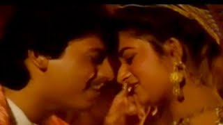 Aasai Idhayam Song Lyrics