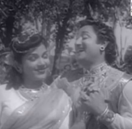 Vaada Malare Song Lyrics