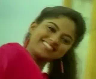 Naan Kadhalil Lyrics — Mandhira Punnagai