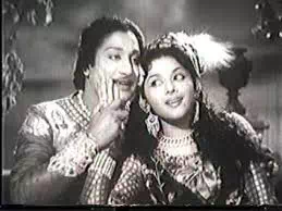 Kalangamillaa Kaadhalile Lyrics — Illara Jothi