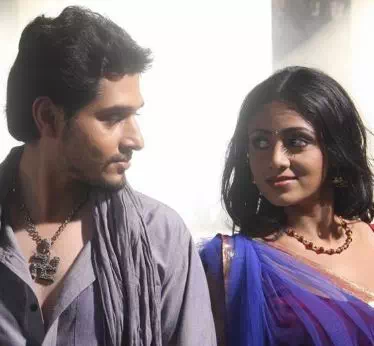 Nenje Nenje Lyrics — Panivizhum Nilavu