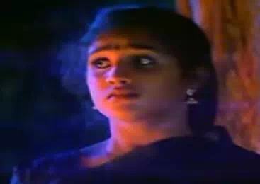 Anal Thanil Vaadidum Lyrics — Chandralekha (1995 film)