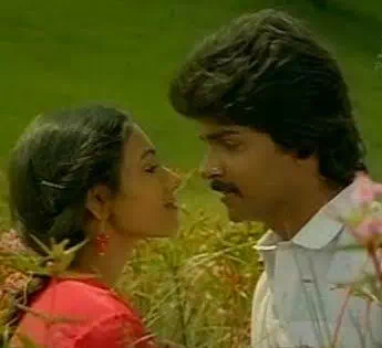 Chinna Poove Mella Pesu Song Lyrics