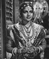 Maraindha Koondilirundhu Vidudhalai Lyrics — Meera (1945) Film