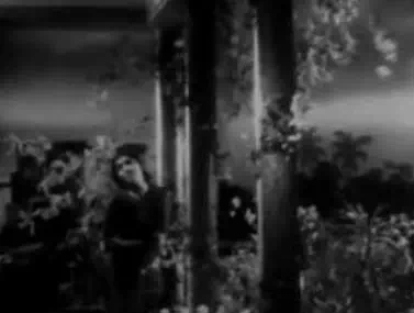Mana Nattiya Medaiyil Lyrics — Meenda Sorgam