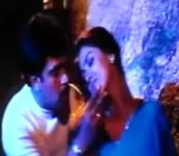 Unnoduthaan Kanaavile Lyrics — Kondattam