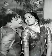 Thoo Vaanam Idhu Lyrics — Thazhampoo