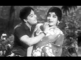 Vazha Vendum Manam Lyrics — Thaikku Thalaimagan