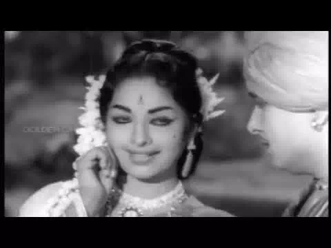 Yerikkarai Orathilae Lyrics — Thazhampoo