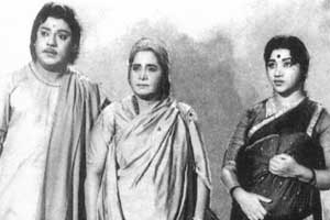 Thunbamellam Song Lyrics