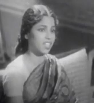 Thaayizhandha Song Lyrics