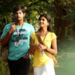 Uyiril Uyiril Lyrics — Vallinam