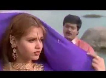 Azhagoviam Song Lyrics