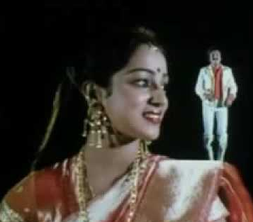 Aathadi Adhisayam Song Lyrics