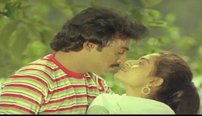 Aayiram Pookkal Song Lyrics