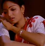 Avan Thotatha Pookkal Lyrics — Sivappu Malli