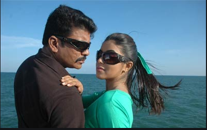 Kadalirandu Thuliyirandai Song Lyrics