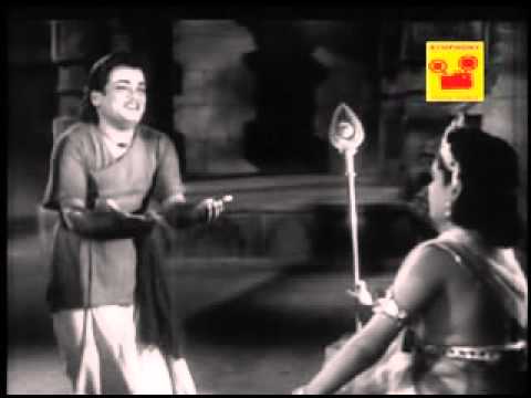 Muthaitharu Pathithirunagai Song Lyrics