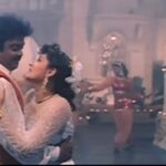 Adho Andha Nathiyoram Lyrics — Ezhai Jaathi
