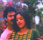 Kaiyale Type Adikka Lyrics — Iniya Uravu Poothathu