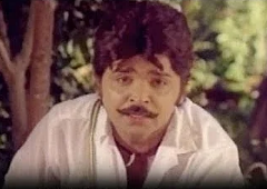 Thangachi Kalukkoru Song Lyrics