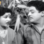 Andha Mugama Lyrics — Paditha Manaivi