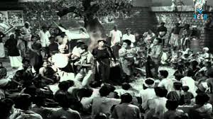 Irukkum Pozhuthai Song Lyrics