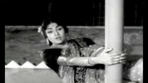 Thanga Theril Vanthirukkum Song