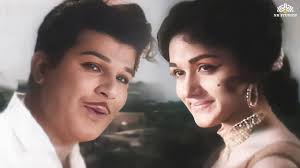 Engeyo Paartha Mugam Song Lyrics
