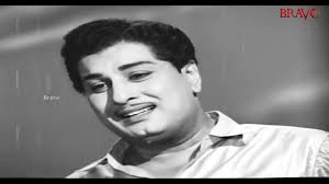 Kadavul Irukkindran Song Lyrics
