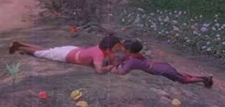 Nadhi Ondru Song Lyrics